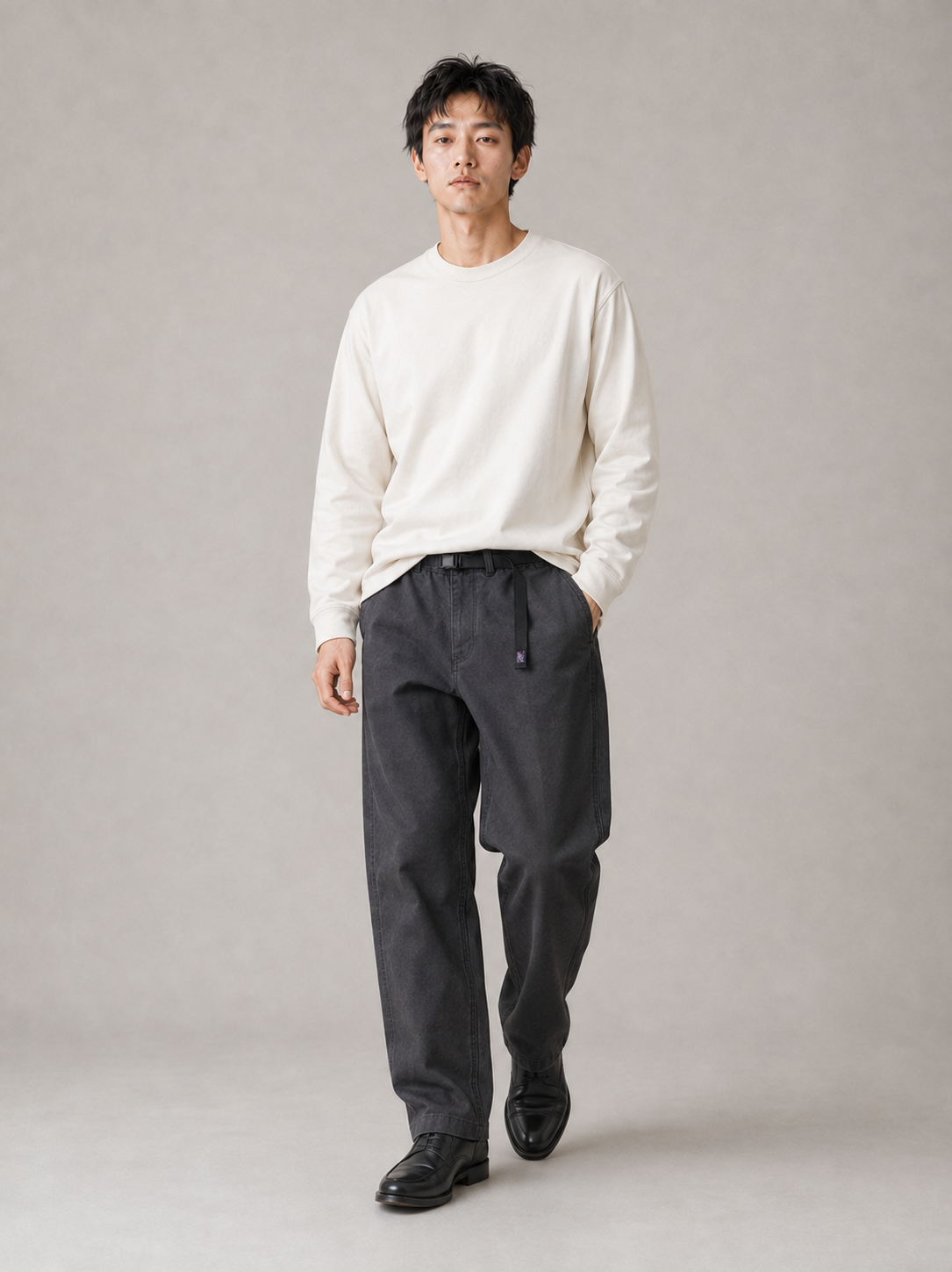[color:gray] Belted tapered work trousers model pose 3