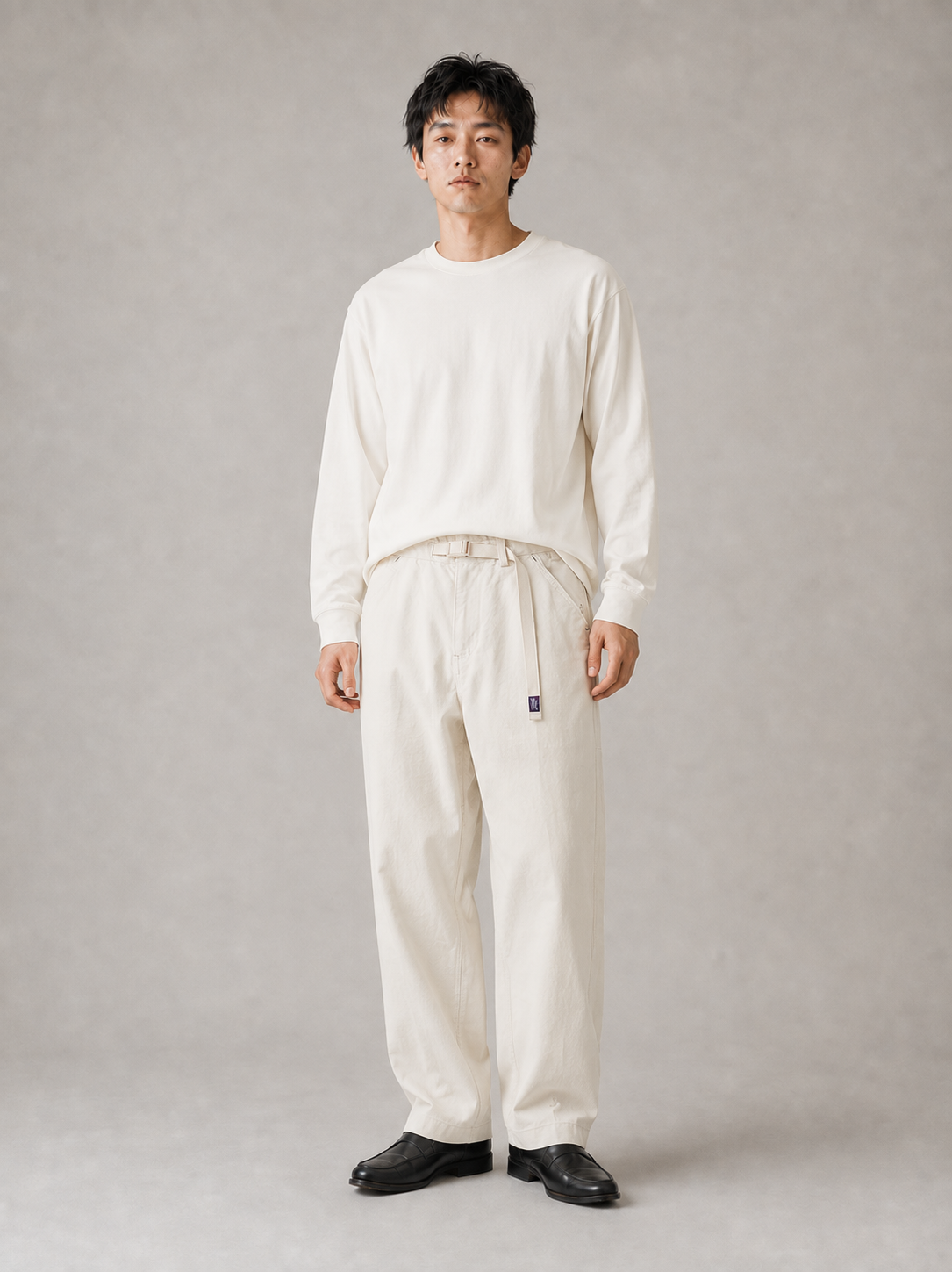 [color:beige] Belted tapered work trousers model pose 1