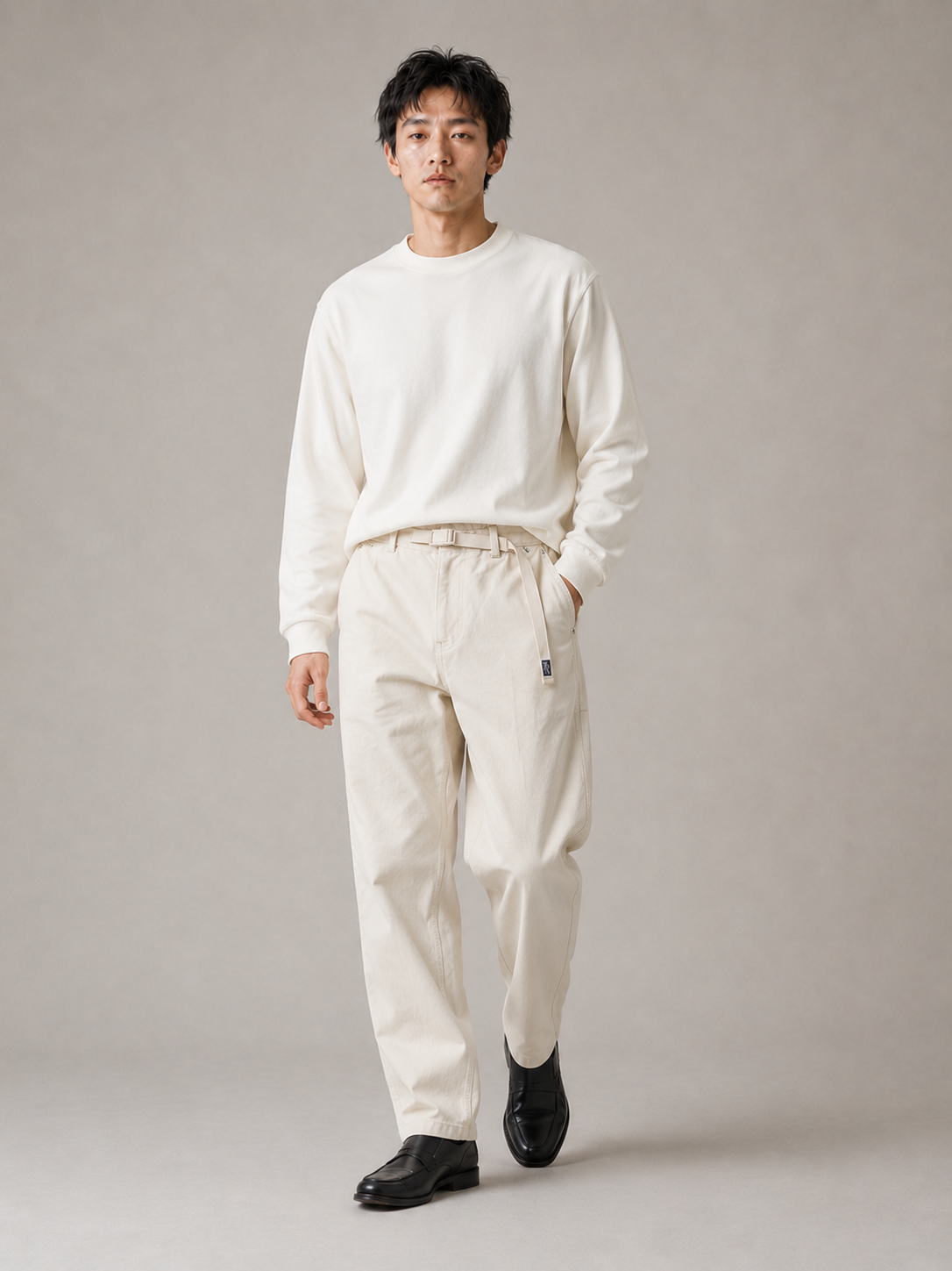 [color:beige] Belted tapered work trousers model pose 3