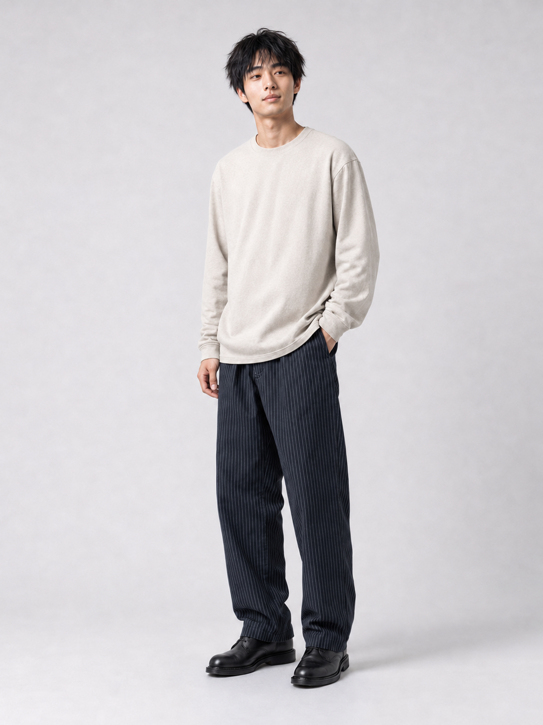 [color:navy-blue-vertical-stripes] Cityboy jeans model view