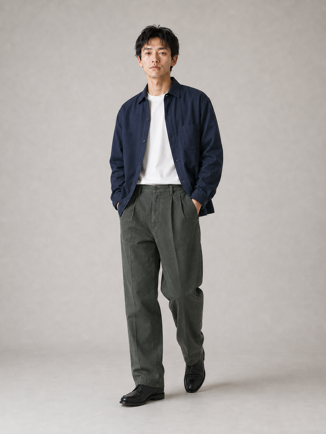 [color:dark-gray] Double-pleated washed trousers model pose 3