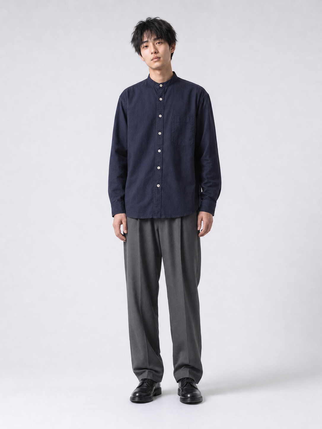 [color:navy-blue-m11] Cotton-linen band-collar shirt in navy blue, model front view