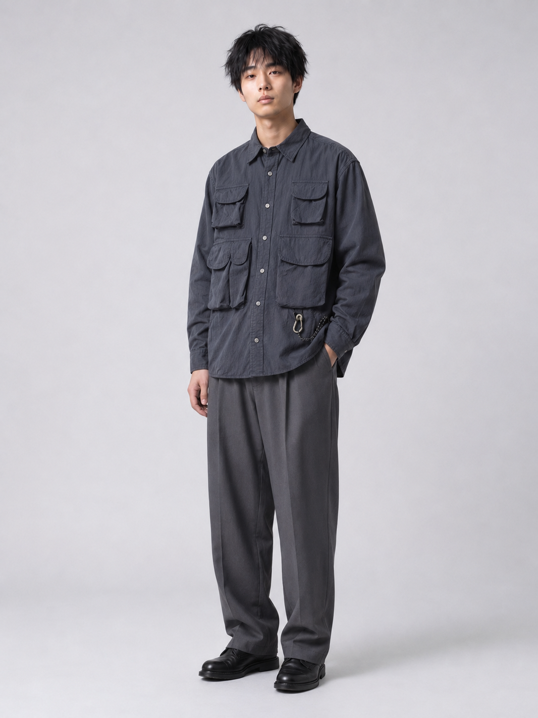 [color:dark-gray] Multi-pocket overshirt model view