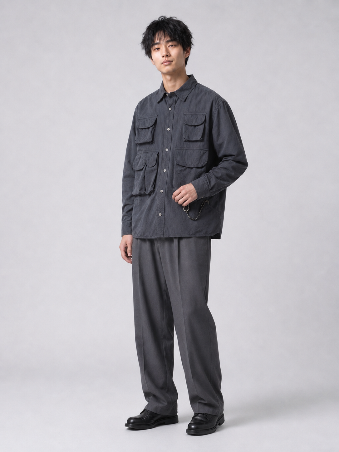 [color:dark-gray] Multi-pocket overshirt model view