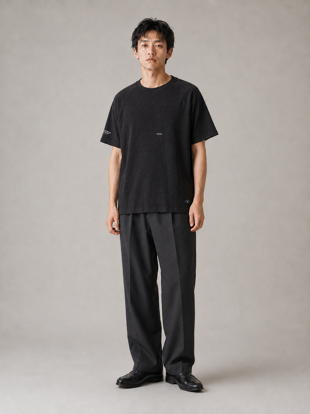 [color:black] Slub cotton half-sleeve tee model pose 1
