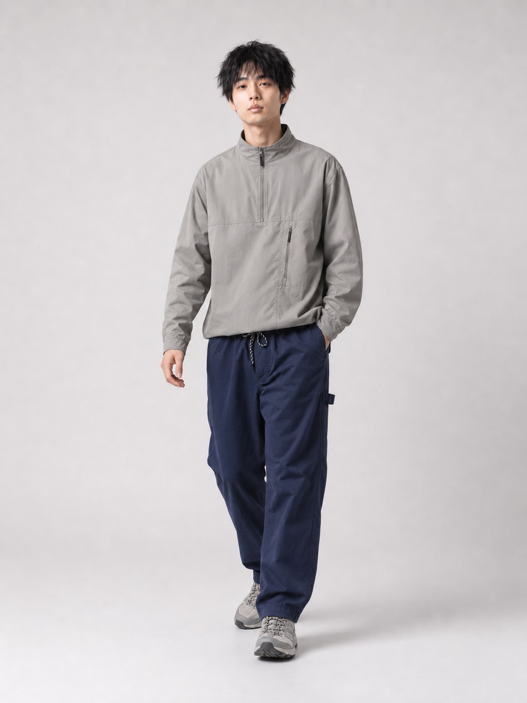 [color:navy-blue] Technical cargo pants model view