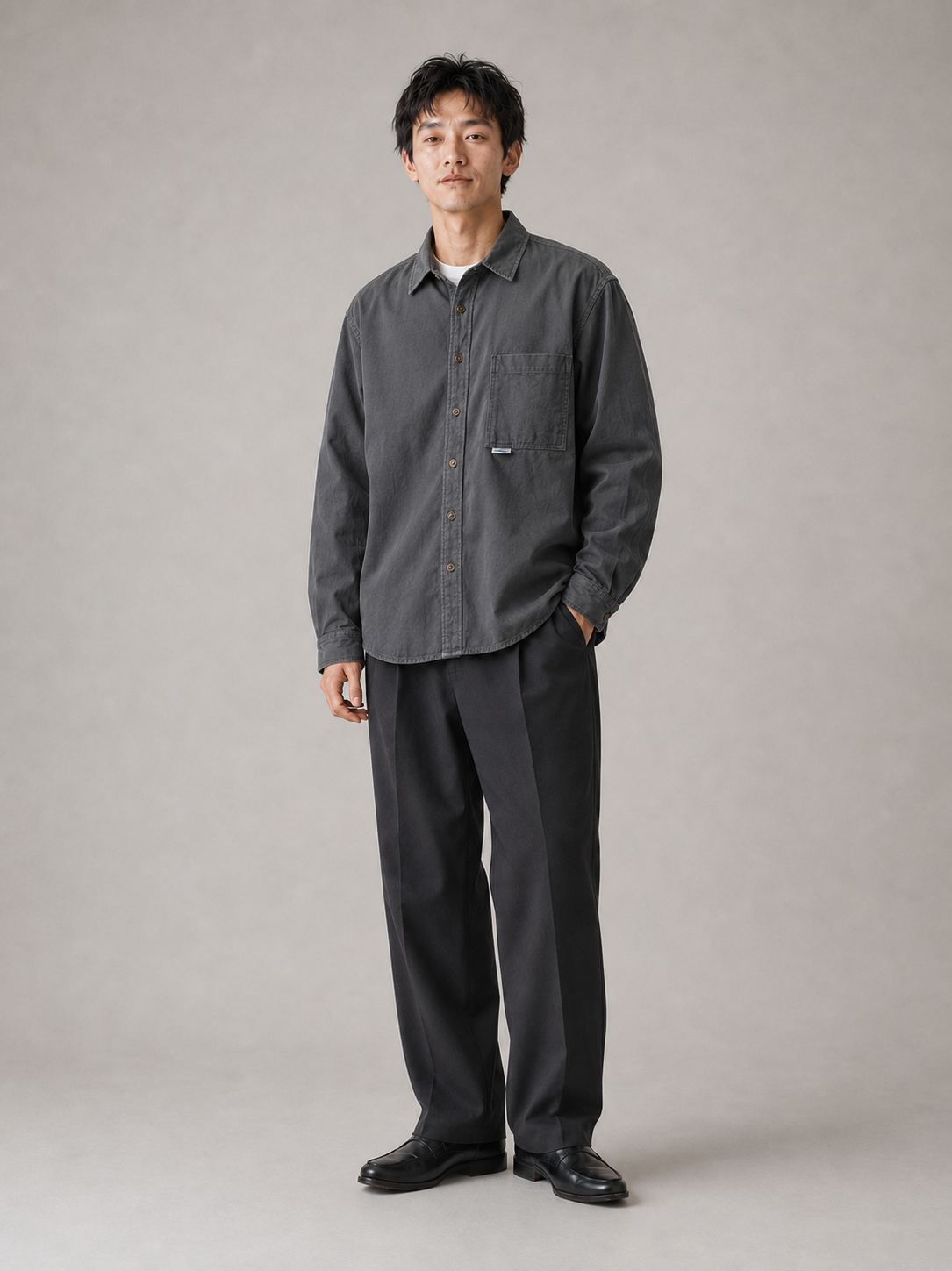 [color:charcoal] Washed patch-pocket shirt model pose 2